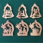 Christbaumanhänger in Glockenform und andere 6 Stück