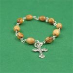 Armband mit ovalen Perlen und Kreuz, ~ 20 cm