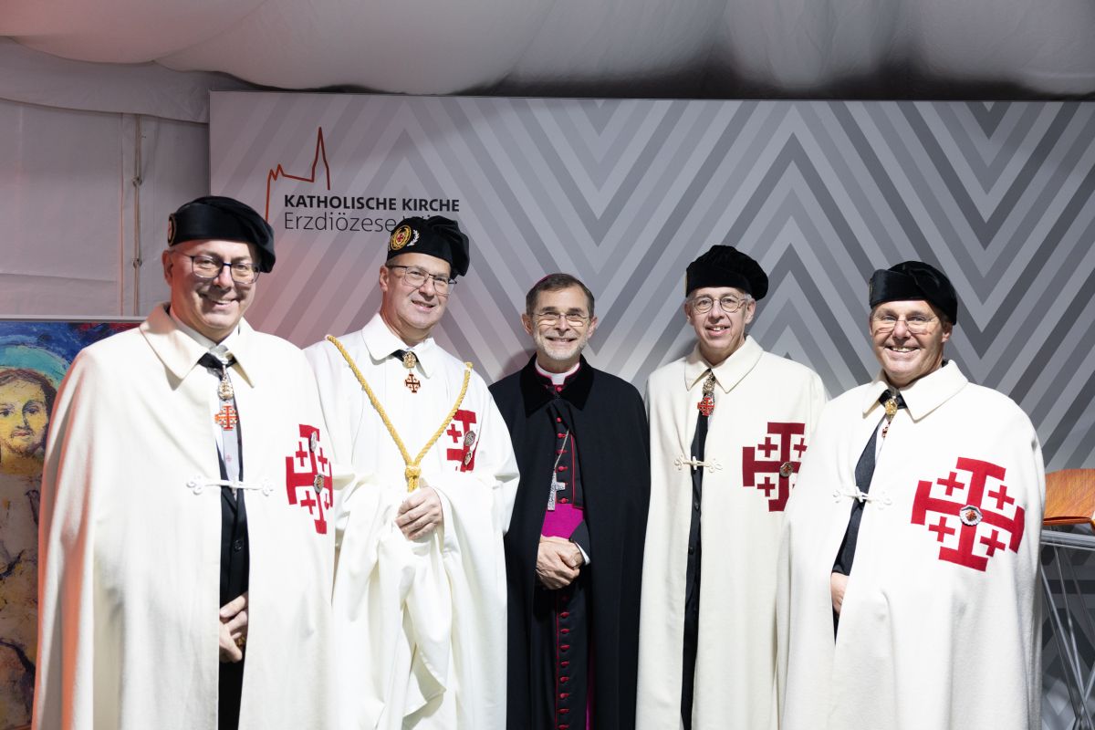 v.l.n.r.:  Ordenskanzler Martin PARTILLA, Statthalter Dipl.-Ing. Dr. Werner JOHLER, Erzbischof Josef GRÜNWIDL, Dipl.-Ing. Peter STÖGERER, Dr. iur. Andreas GRUNDEI